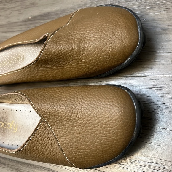 SOCOFY LEATHER SLIP ON FLATS/SLIDES 38=7 - Picture 14 of 16